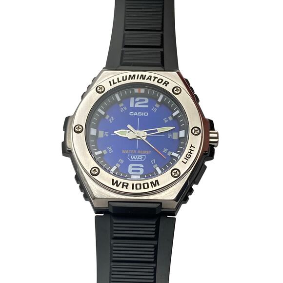 Casio Illuminator Mens Watch 45mm New Battery - Adjustable Band - WR - Backlight - Picture 1 of 9